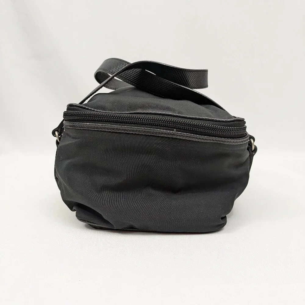 Bottega Veneta Toiletry Bag - Picture 2 of 15